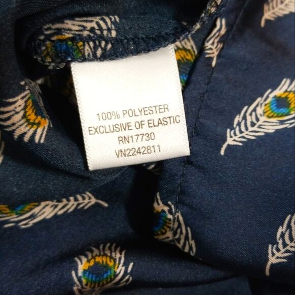 Bohemian peacock feather satiny smocked top S - Picture 8 of 8